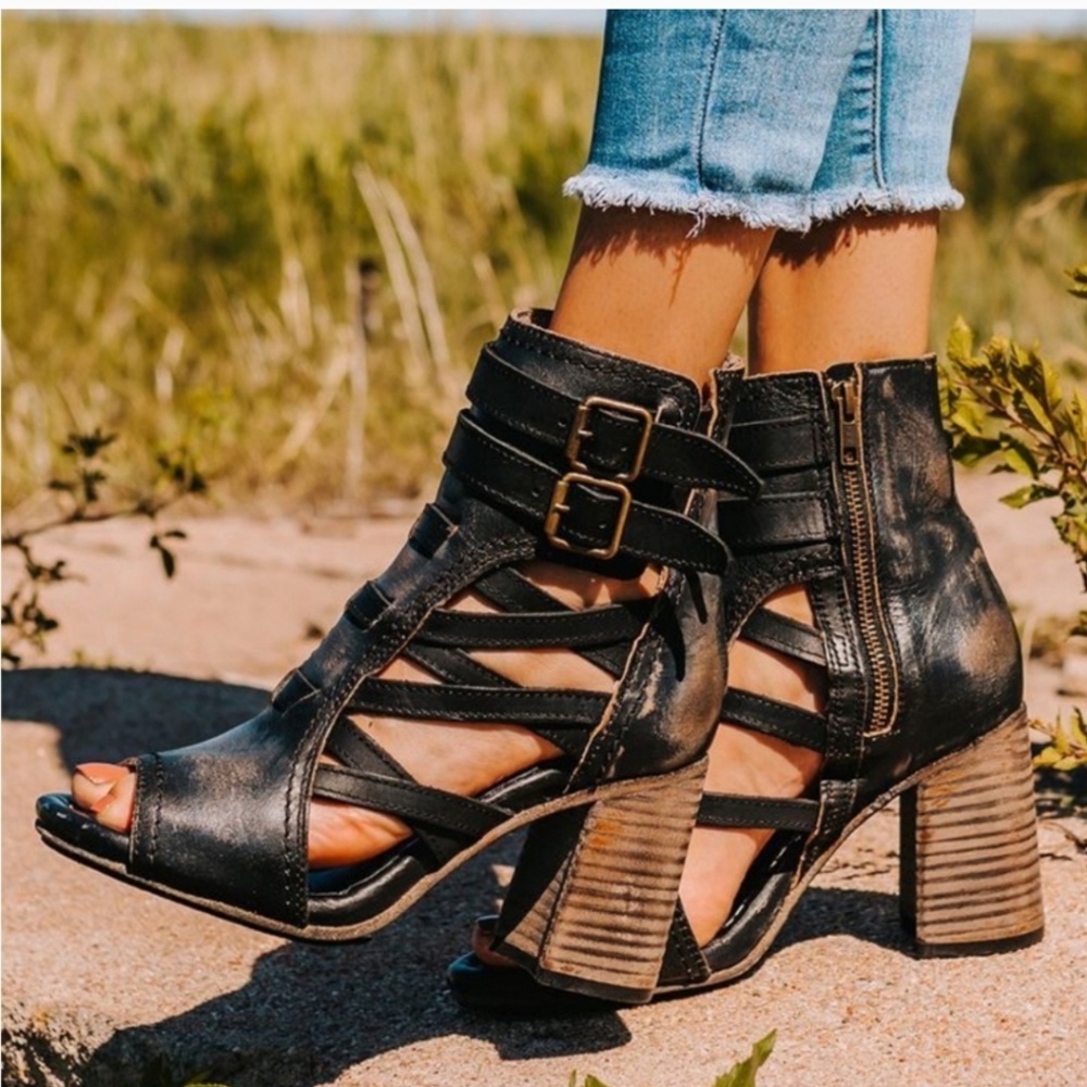 Used Freebird Tiara Sandal size 7